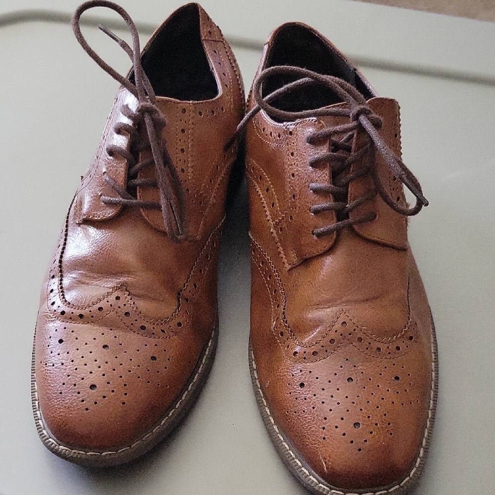 Classic Brown Leather Men's Brogues
